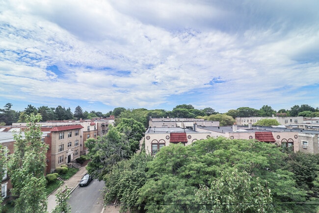 Building Photo - 40 Owen St Unit E12