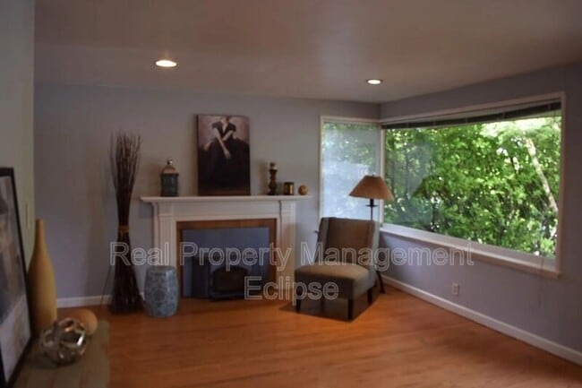 Photo - 4421 29th Ave W