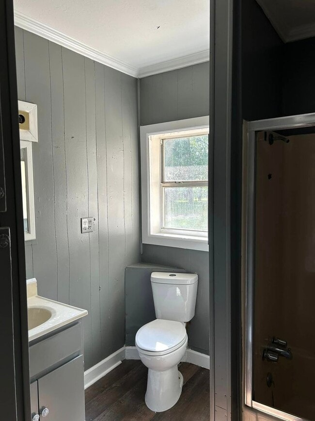 Photo - 3 Bedroom 1 Bath House Available For Rent