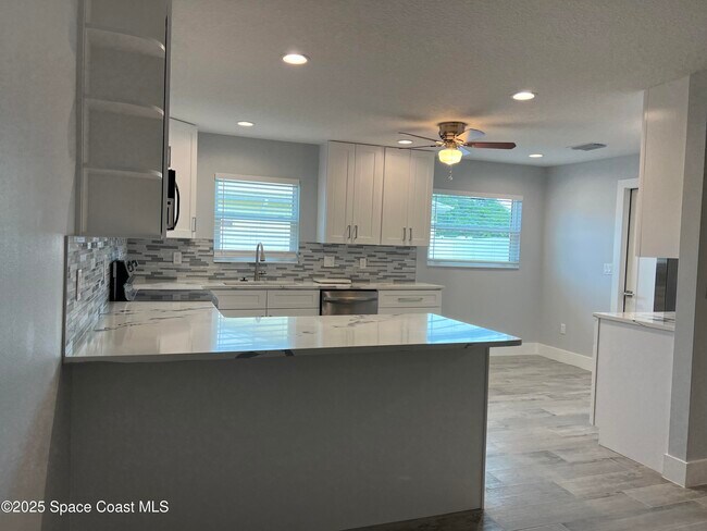 Photo - 340 Sea Grape St