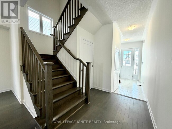 Photo - 107 Windermere Blvd