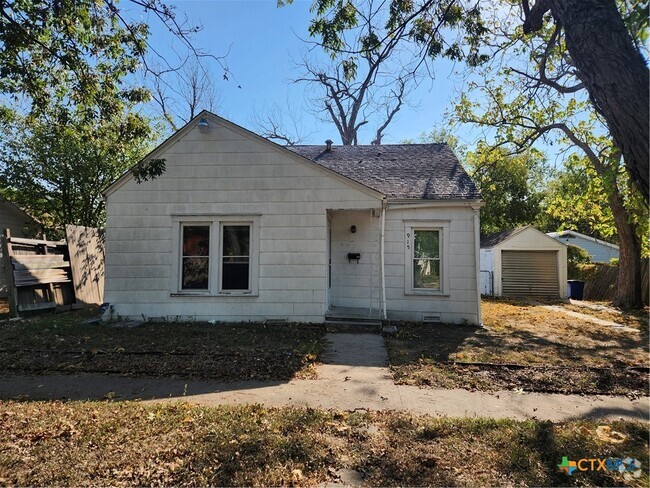 Building Photo - 915 S 13th St Rental