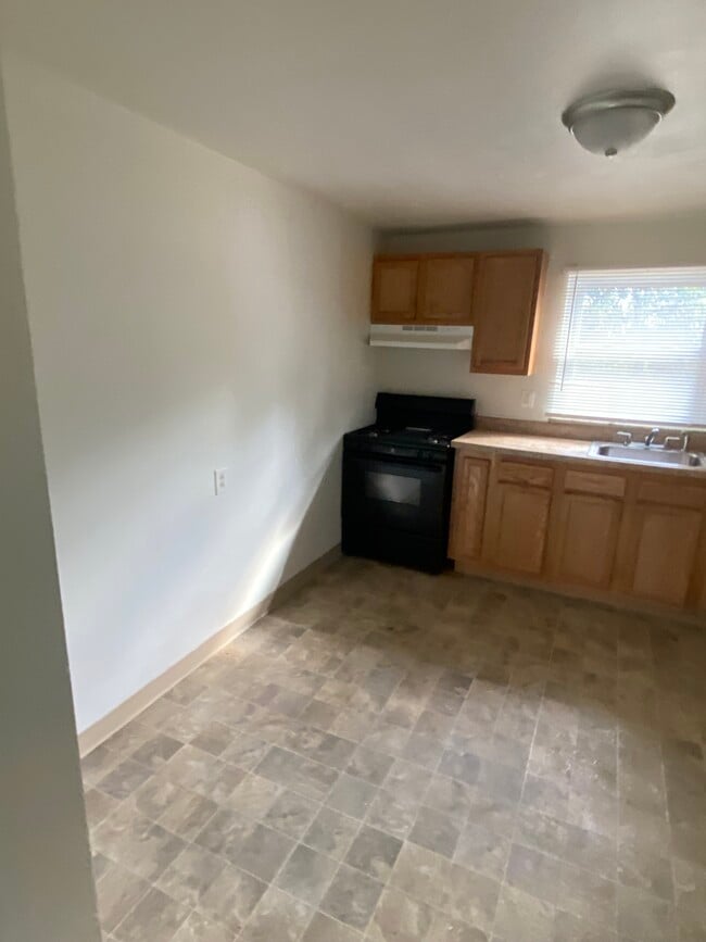 Photo - 733 Darlington St