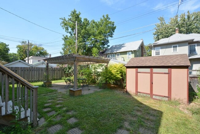 Photo - 1621 Laurel Ave