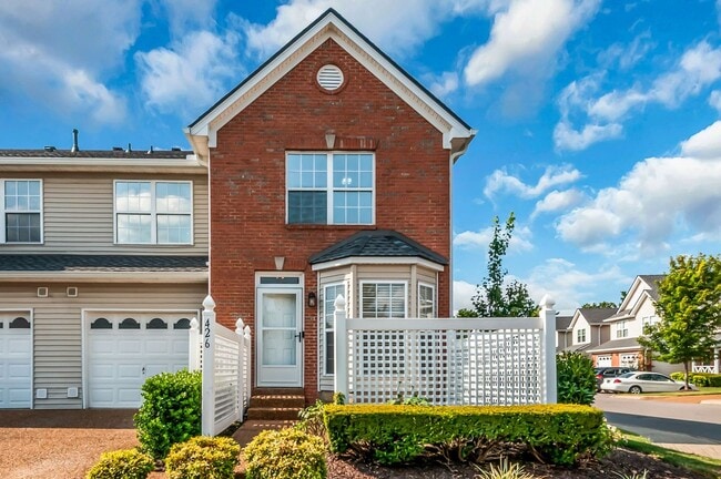 Photo - 426 Compton Ln