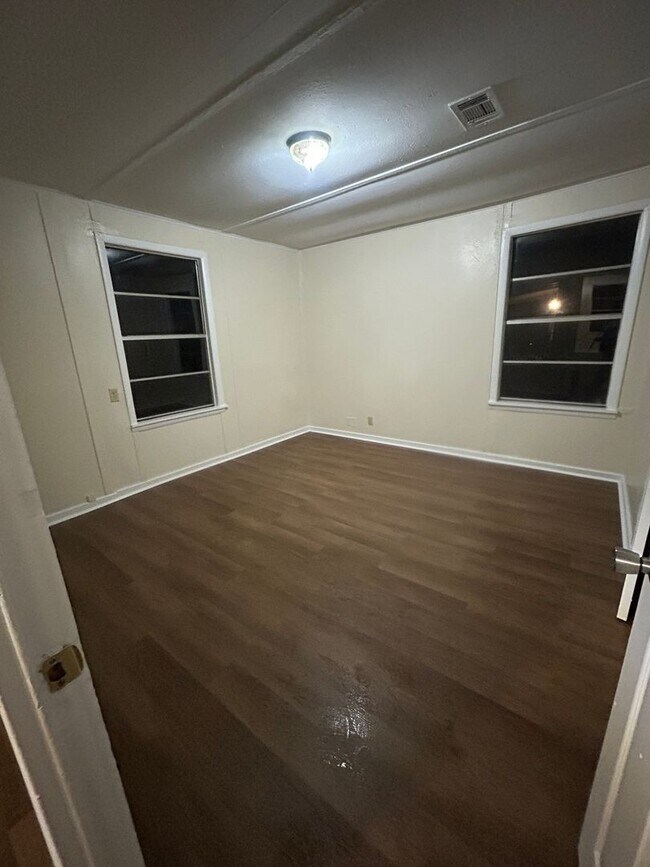 Photo - 167 Pike Ave
