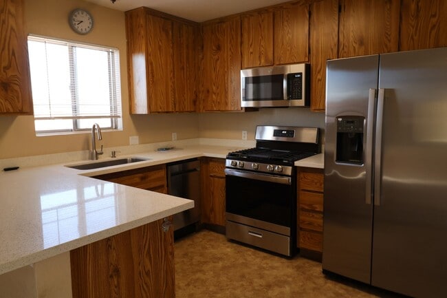 Photo - PLACE-1332 N El Prado St Unidad 1332 N El Prado St #C