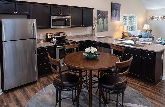 Photo - Redwood Grand Blanc