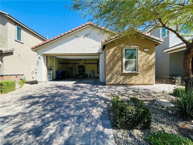 Photo - 930 Bayberry Ridge St