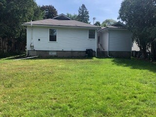 backyard - 5 Golden Pl