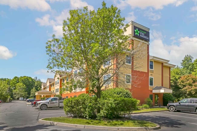 Furnished Studio-Foxboro - Norton