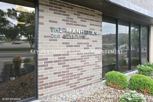 Photo - 700 E 8th St Unit 9F