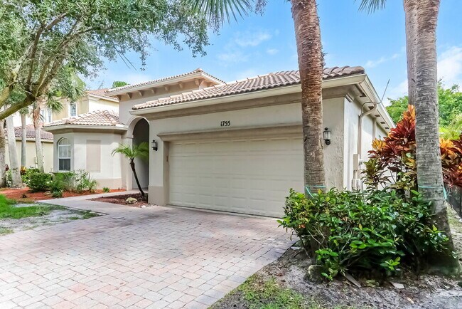 Photo - 1755 Palisades Dr