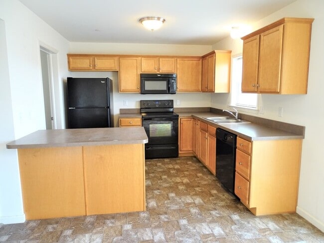 Photo - 126 Wheatstone Ln