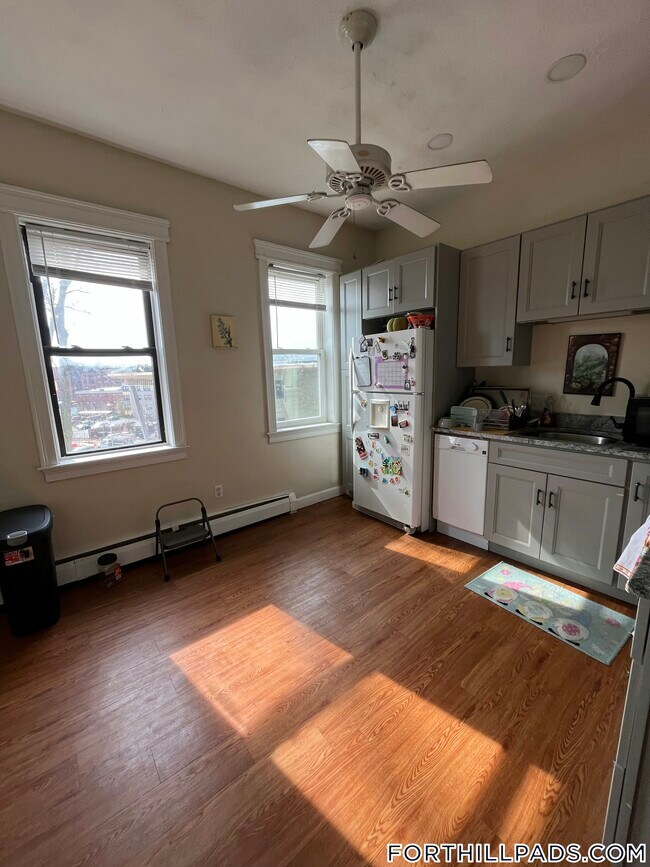 Photo - 96 Marcella St Unit 2