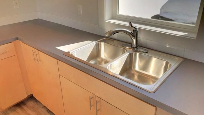 Photo - 1112 King Rd