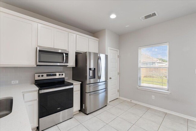Photo - 309 Trellis Blvd