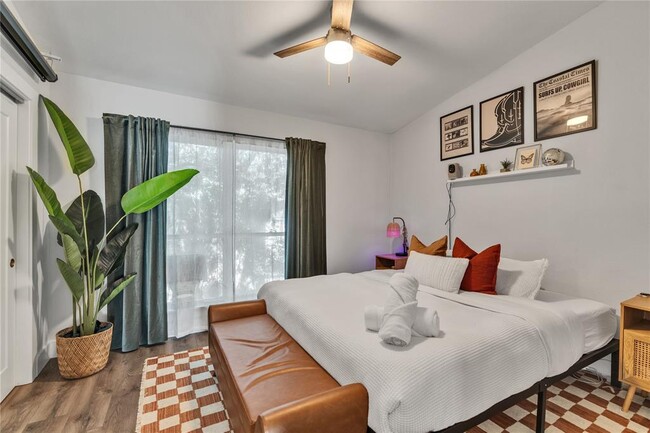 Photo - 3808 Southway Dr Unit 103