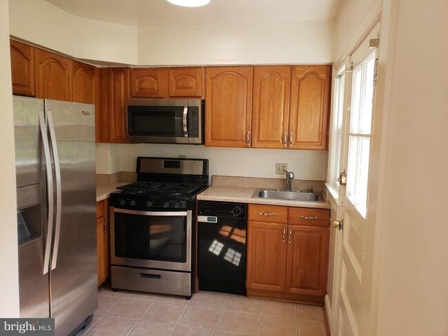 Photo - 1826 East-West Hwy