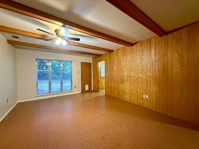 13001 Woodway Dr