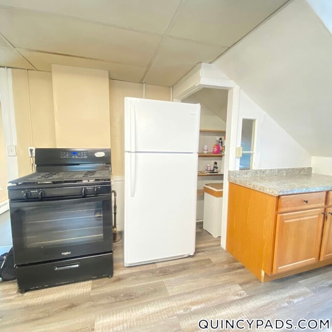 Building Photo - 69 Parker St Rental