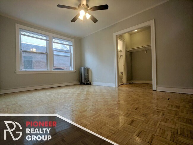 Photo - 739 W Belmont Ave Unit 204