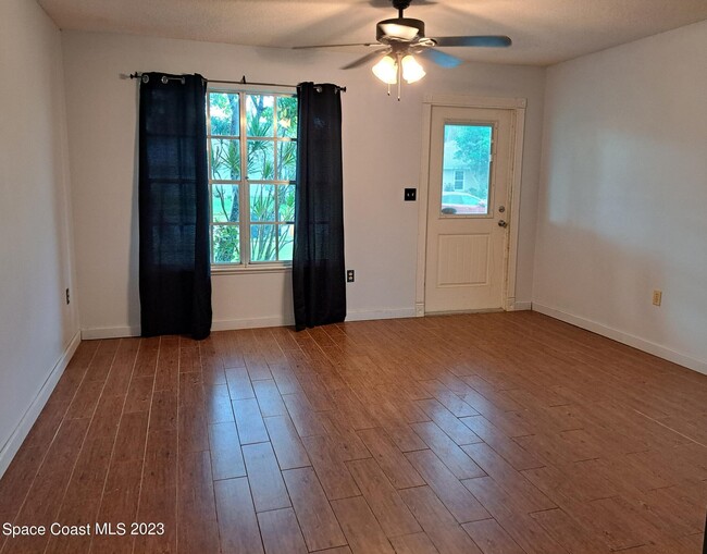 Photo - 1311 Cindy Cir NE