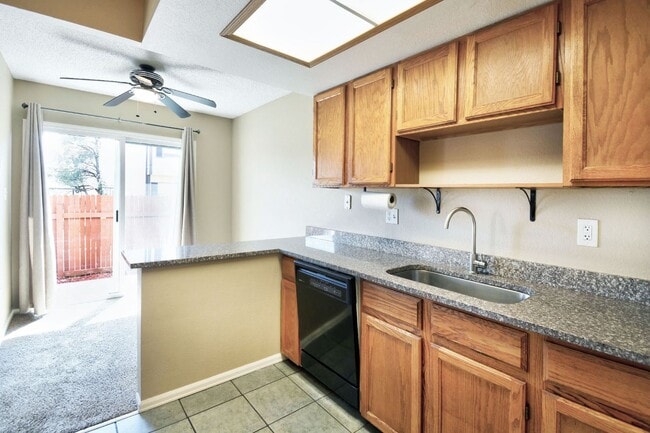 Photo - 2 Bed 3 Bath Townhome Minutes From Peterson Air Force Base!!!