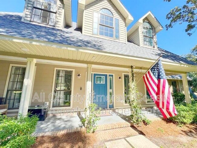 Building Photo - 805 Harbor Ln