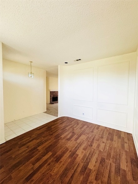 Photo - 716 Elm Falls Pl