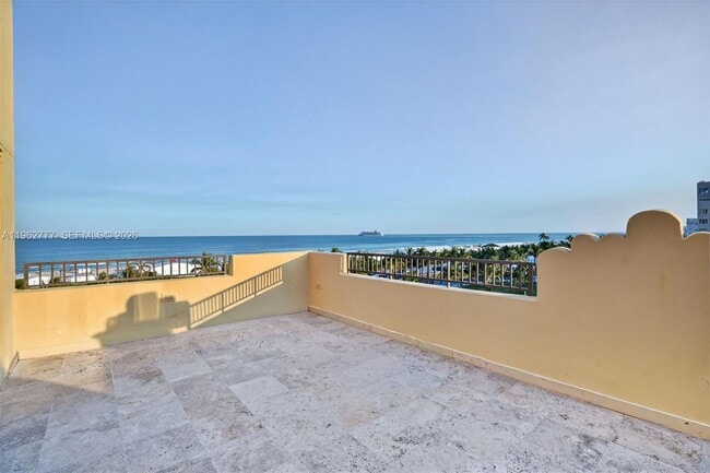Building Photo - 1330 Ocean Dr Unit R7C