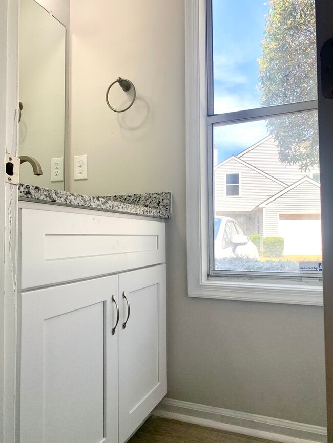 Photo - 3-Bedroom Townhome for Rent - Hampton, VA