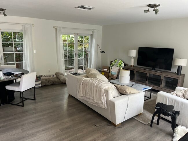 Photo - 2823 Day Ave