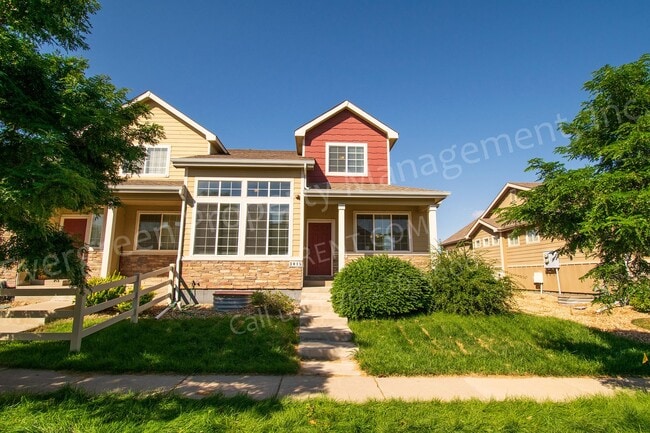 Building Photo - 3015 Denver Dr