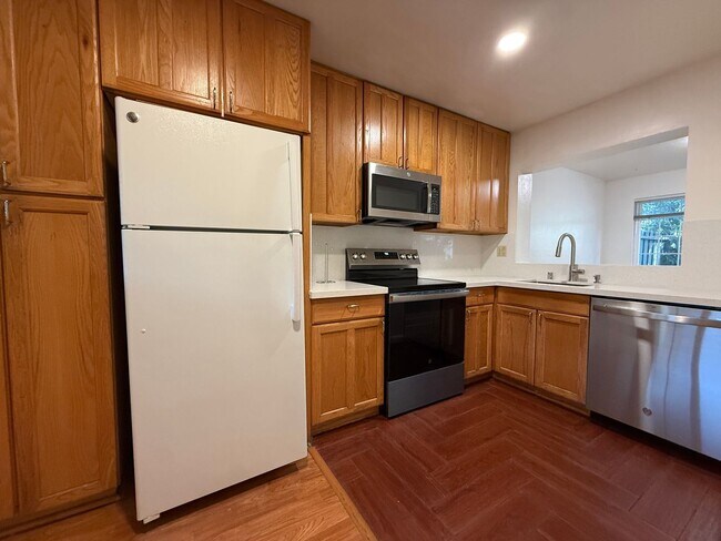 4794 Raspberry Pl