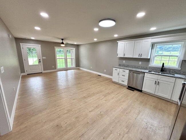 Photo - 302 Clear sky Wy