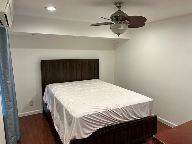 Dormitorio - 2715 Aqua Verde Cir