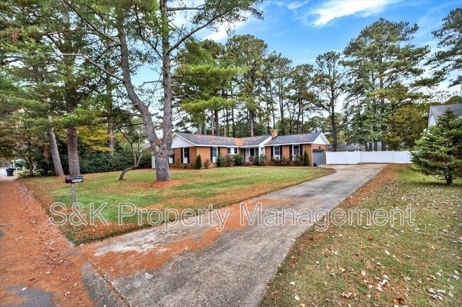 Photo - 5524 Briarwood Ln