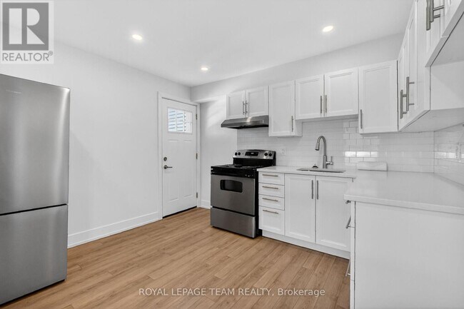 Photo - 169 Florence St Unité 2