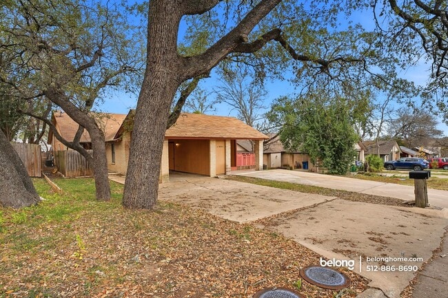 Photo - 1000 Milford Way