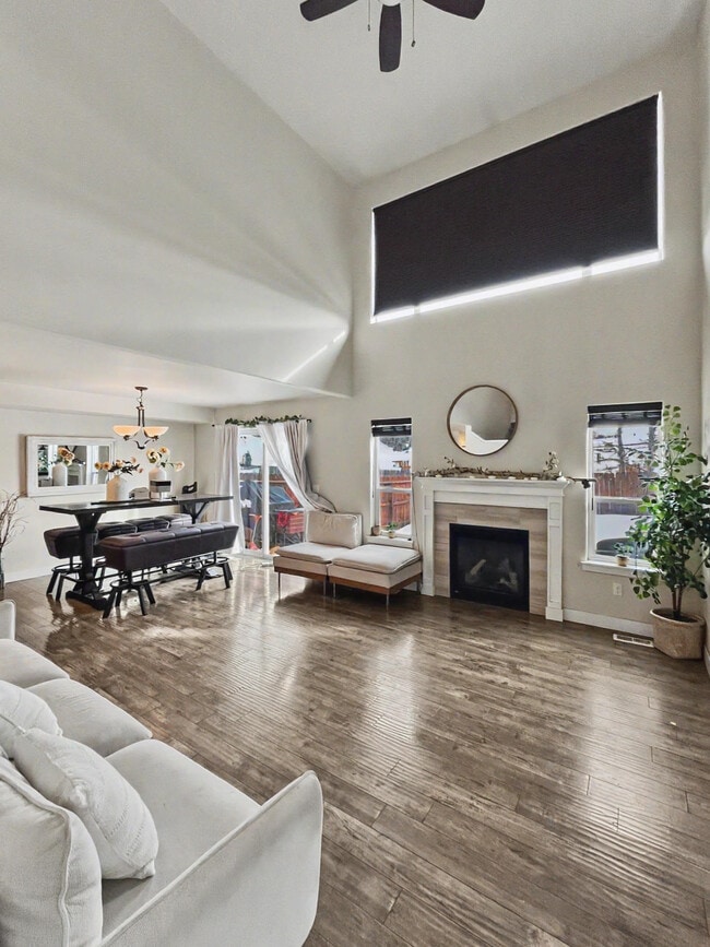 Building Photo - 347 Skwentna Dr