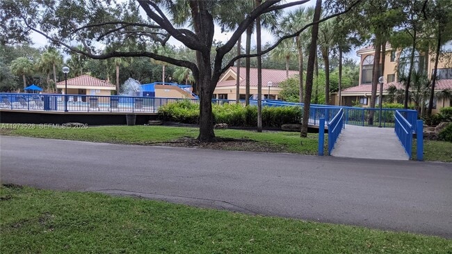 Photo - 15509 N Miami Lakeway Unidad 102