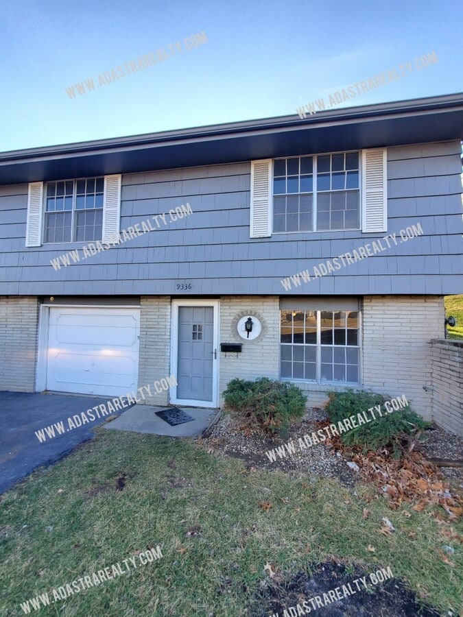 Photo - 9336 Ballentine St