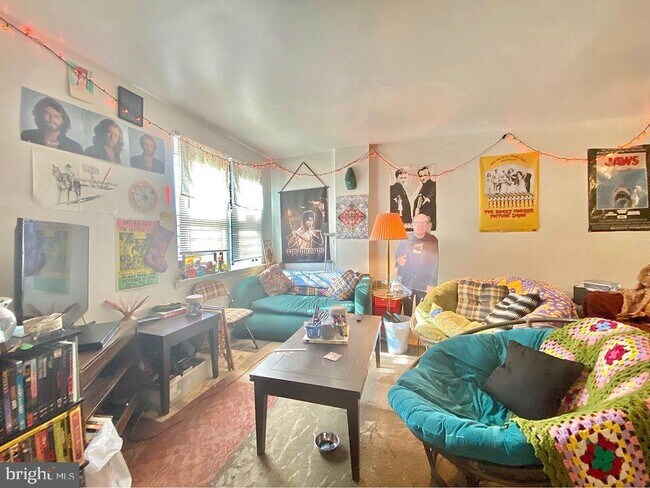 Building Photo - 1625 Page St