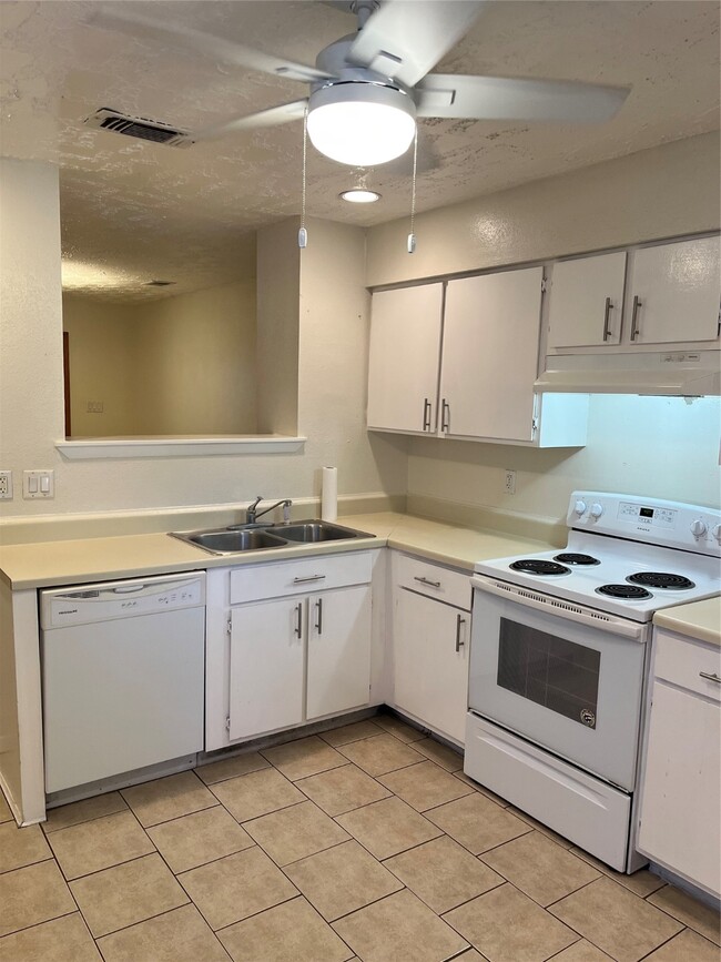 Photo - 24022 Tayloe House Ln