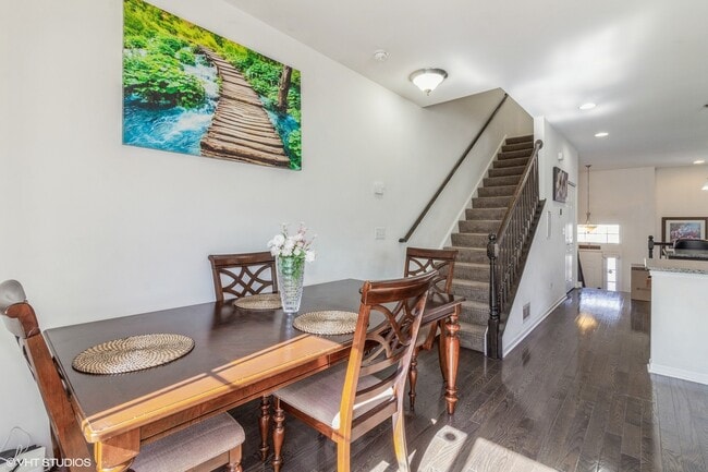 Photo - 4271 Liberty St