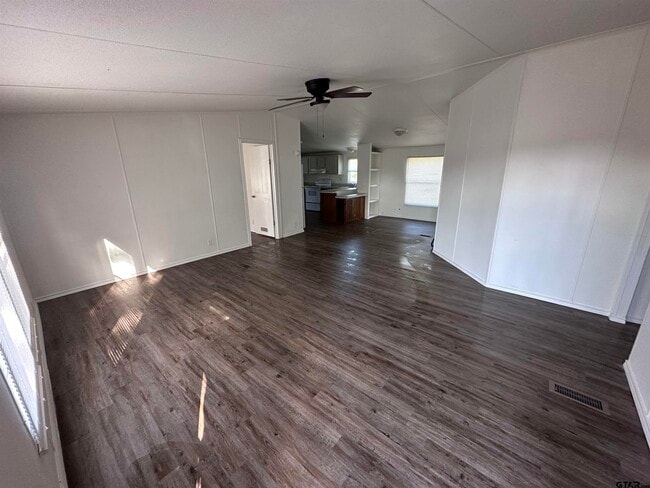 Photo - 12847 FM 2710