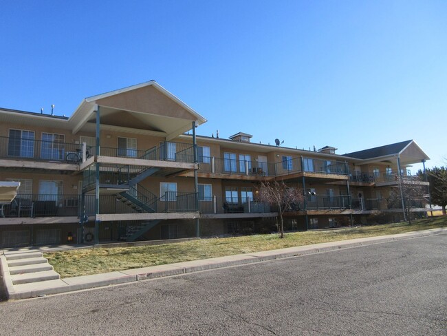 3 Bedroom - 2 bath Condo in Cedar Cove - 3 Bedroom - 2 bath Condo in Cedar Cove