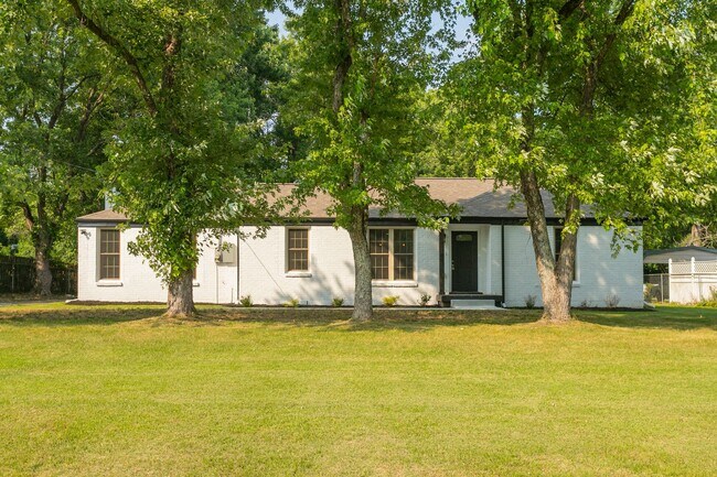 1229 Berwick Trail