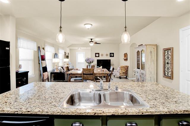 Photo - 1405 Diamond Ct